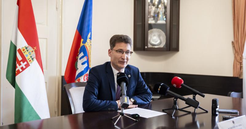A híres magyar klub újra visszanyeri a nevét, és talán még az életkedvét is.