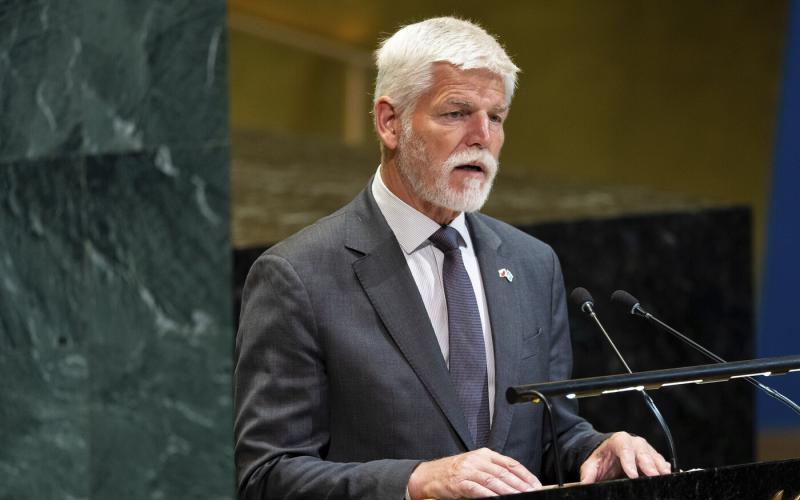 Petr Pavel: Még korai lenne a kormányalakítási megbízatás kiadása

Petr Pavel, a köztársasági elnök, hangsúlyozta, hogy a kormányalakítási megbízatás megadására még nem érett meg az idő. Véleménye szerint a politikai helyzet alakulása és a szükséges egyez