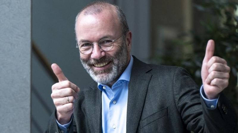 Weber: Európának erőteljes elrettentő rendszert kell kialakítania, amelyhez kötelező sorkatonaságra van szükség.